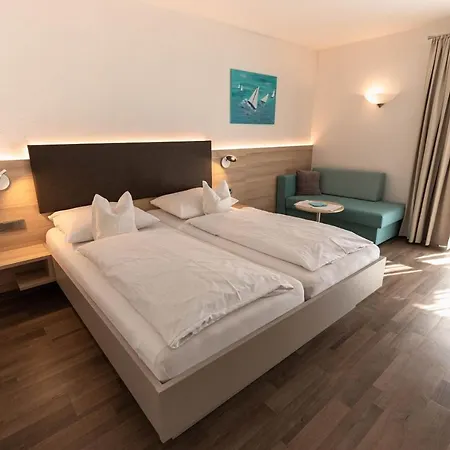 Christine Hotel